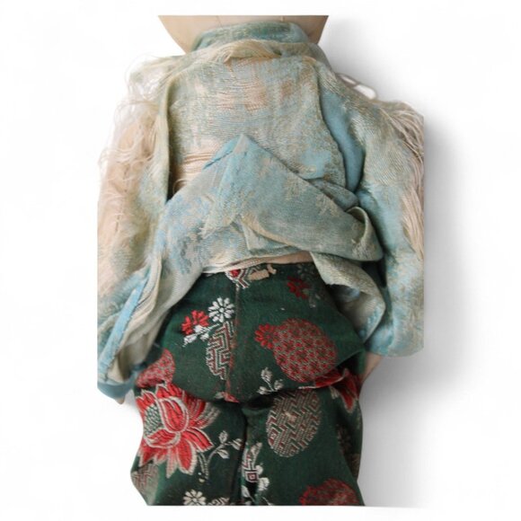Vintage Handmade Cloth Doll In Traditional Asian Outfit - Picture 4 of 10